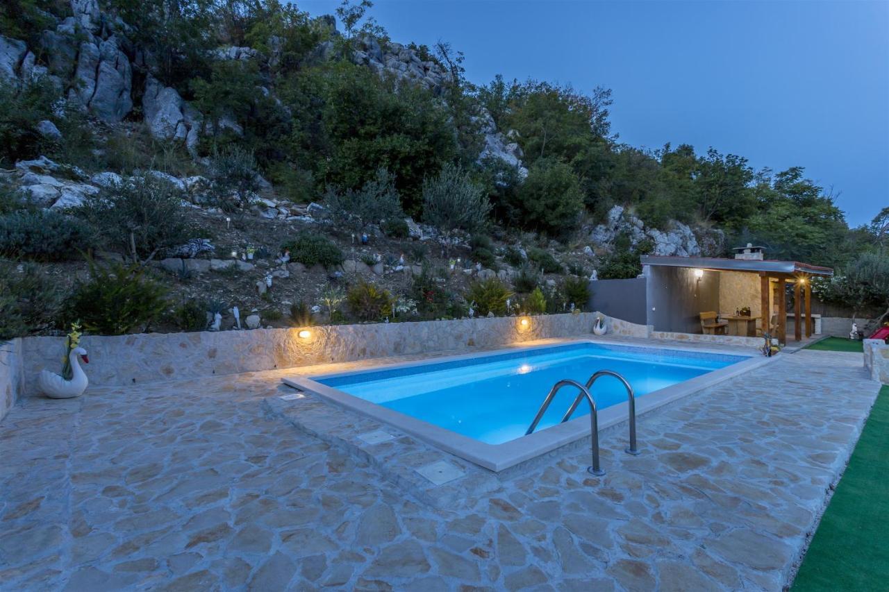 Holiday Home Dijamant Kučiće Eksteriør bilde