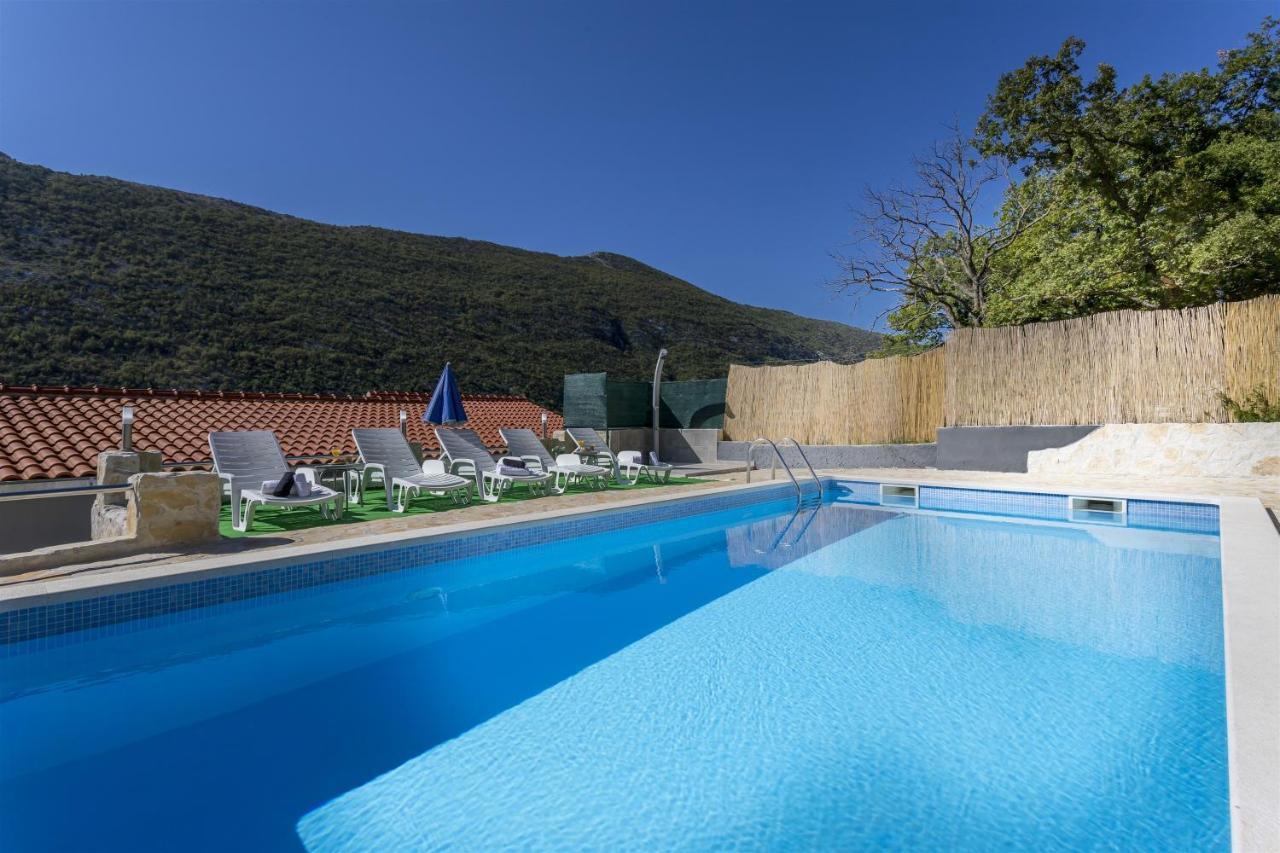 Holiday Home Dijamant Kučiće Eksteriør bilde